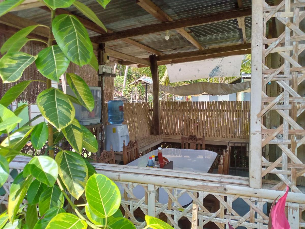 Junjals Backpackers Chalet Бохол Экстерьер фото
